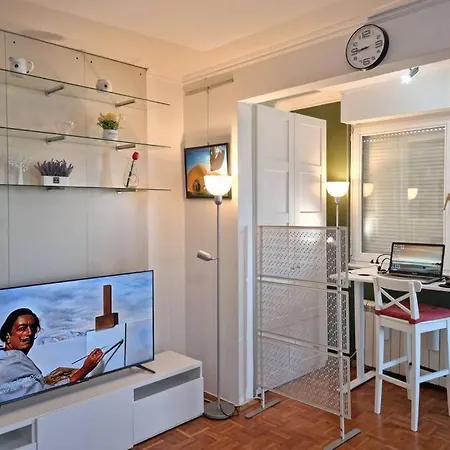 Dali Arena Business Comfort 2 Bedrooms King Size Apartman