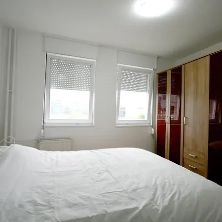 Dali Arena Business Comfort 2 Bedrooms King Size Apartman Belgrade